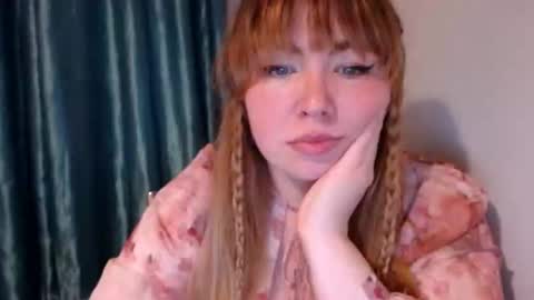 Snapshot of nightlaura chatting on February 9, 5:22 pm nightlaura online show from February 9, 5:22 pm