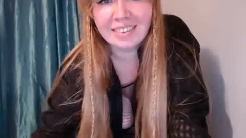 Snapshot of nightlaura chatting on February 13, 4:39 pm nightlaura online show from February 13, 4:39 pm