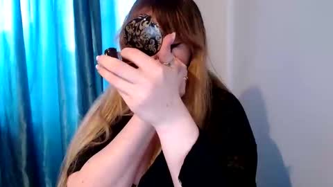 Snapshot of nightlaura chatting on February 20, 1:19 pm nightlaura online show from February 20, 1:19 pm