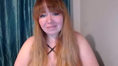 Snapshot of nightlaura chatting on March 10, 10:45 pm nightlaura online show from March 10, 10:45 pm