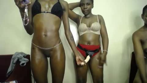 Tina online show from October 18, 8:31 pm