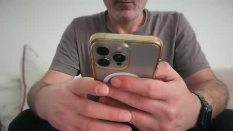 Snapshot of nightwalker06 chatting on February 5, 9:58 am nightwalker06 online show from February 5, 9:58 am