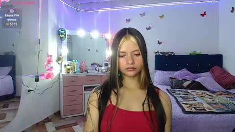 Nicolee   online show from October 22, 9:25 pm