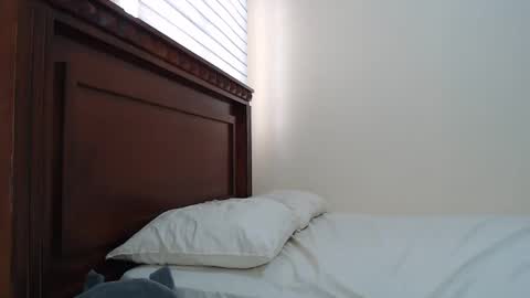 Niina Jones online show from March 3, 3:31 pm