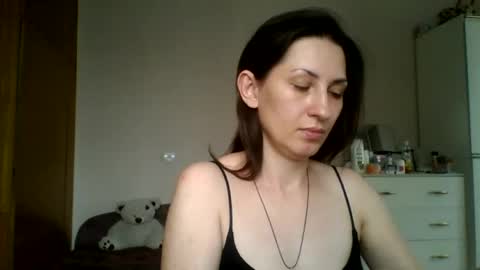 Snapshot of nika_smily chatting on June 25, 6:18 am nika_smily online show from June 25, 6:18 am