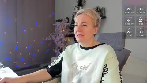 Snapshot of nika_smit chatting on January 9, 11:02 am Nika online show from January 9, 11:02 am