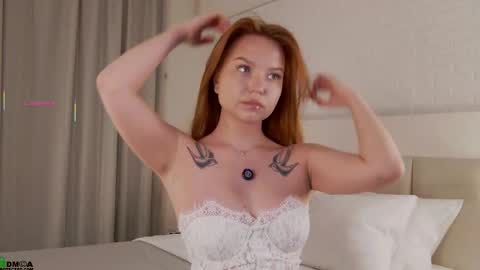 Snapshot of nikadines chatting on February 3, 3:15 am Nika online show from February 3, 3:15 am