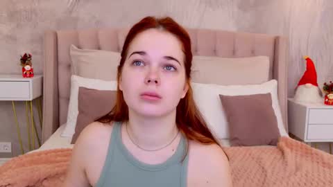 Snapshot of nikaflowers chatting on December 3, 3:03 am Nika online show from December 3, 3:03 am