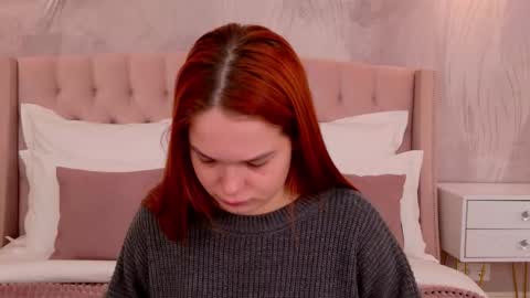 Snapshot of nikaflowers chatting on February 3, 6:40 am Nika online show from February 3, 6:40 am