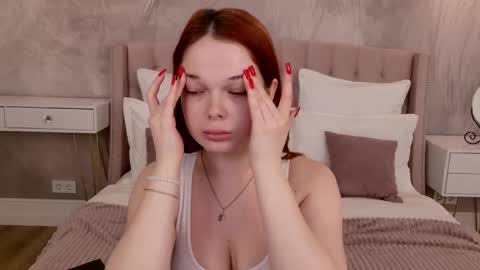 Snapshot of nikaflowers chatting on February 6, 3:00 am Nika online show from February 6, 3:00 am