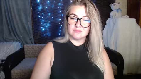 Nika online show from October 17, 8:00 pm