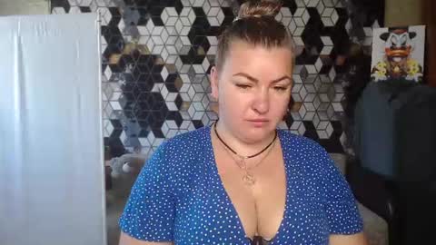 Snapshot of nikaskylink chatting on June 11, 4:54 am Nika online show from June 11, 4:54 am