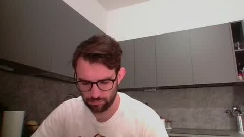 Snapshot of nikgenini chatting on April 7, 7:09 am Nik Jay online show from April 7, 7:09 am