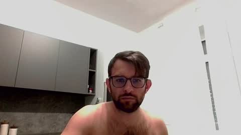 Nik Jay online show from May 26, 1:40 pm