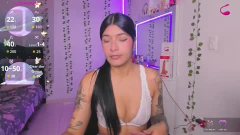 Niki online show from December 14, 1:49 pm