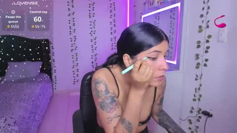 Niki online show from March 24, 1:21 am