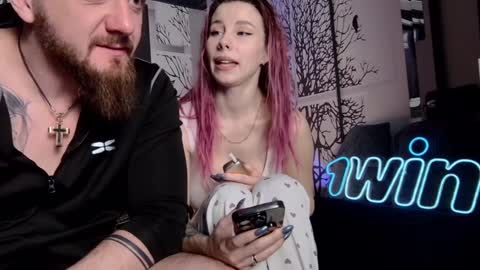 nikki7377 online show from January 28, 6:38 am