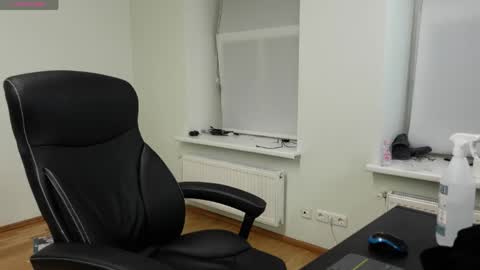 nikki online show from April 12, 7:41 pm