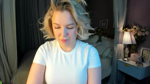 Nikki online show from October 29, 1:41 am