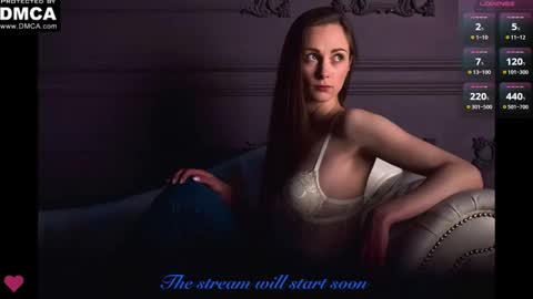 Snapshot of nikki_maks chatting on December 14, 7:03 am The next broadcast will be on at 900 UTC3 online show from December 14, 7:03 am