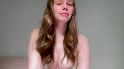 Snapshot of nikki_mi chatting on April 26, 10:13 am Nikki online show from April 26, 10:13 am