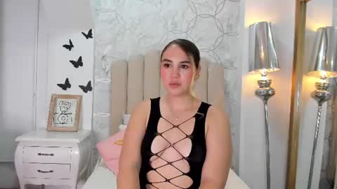 nikki_moon_ online show from July 10, 7:12 am