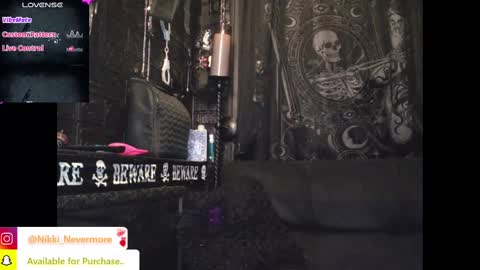 Nikki Nevermore online show from March 10, 2:28 am