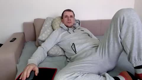 Nick online show from November 4, 8:02 am