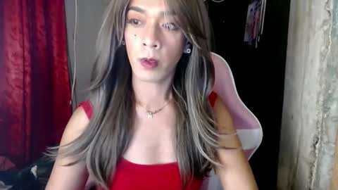 Snapshot of nikkie_dragon chatting on January 21, 3:54 pm nikkie online show from January 21, 3:54 pm