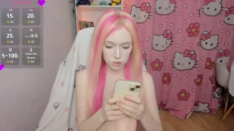 Snapshot of nikkimiltonss chatting on July 19, 9:18 pm Nikki online show from July 19, 9:18 pm
