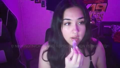 Nikkinotnicki00 online show from December 21, 11:06 am