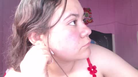 Snapshot of nikkirous_ chatting on February 8, 6:33 pm Nikkirous online show from February 8, 6:33 pm