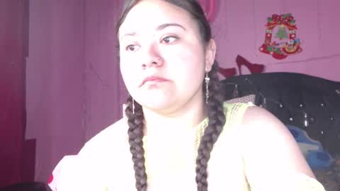 Snapshot of nikkirous_ chatting on February 17, 1:10 pm Nikkirous online show from February 17, 1:10 pm