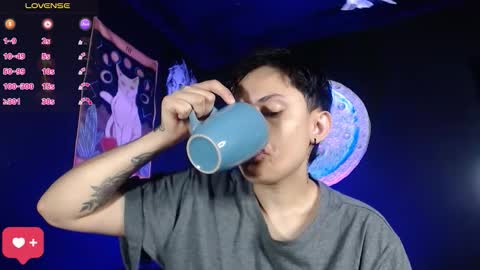 Snapshot of nikky_tomboy444 chatting on January 12, 1:27 pm Nikky online show from January 12, 1:27 pm
