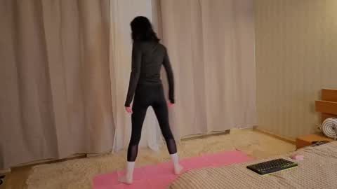 nikky online show from February 14, 12:35 pm