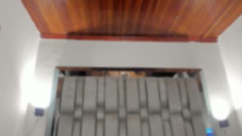 Snapshot of nikkysmiith chatting on October 11, 11:31 am online show from October 11, 11:31 am