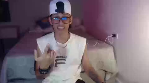 niklaus_wolf online show from September 16, 10:00 pm