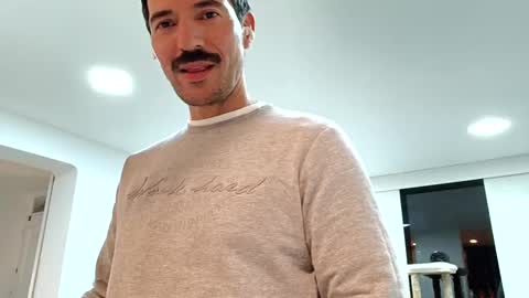 Snapshot of nikolaj_costeer_w chatting on December 25, 3:40 am Nikolaj costeer online show from December 25, 3:40 am