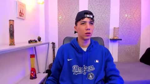 Snapshot of nikolay_gregori chatting on November 19, 4:12 am online show from November 19, 4:12 am