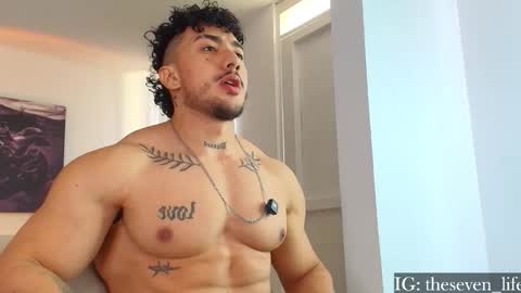 Niko online show from November 4, 4:39 pm