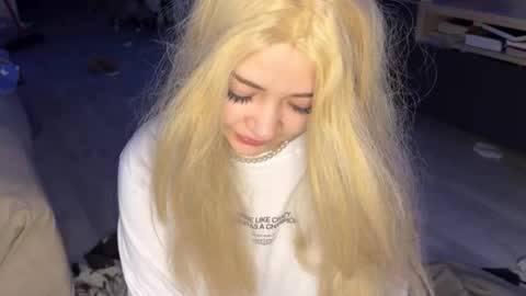 nikoli_naw online show from March 12, 8:26 pm