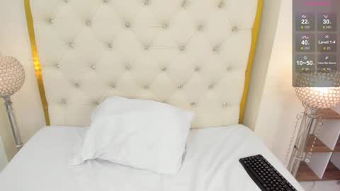 Snapshot of nikolkarter chatting on February 10, 12:31 pm Nikol Karter online show from February 10, 12:31 pm