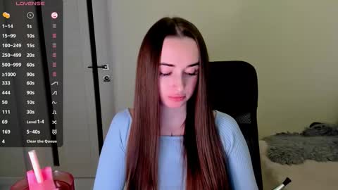 Snapshot of nikoll_s chatting on October 20, 3:40 am online show from October 20, 3:40 am