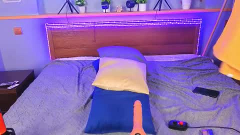 niko online show from March 6, 8:27 pm