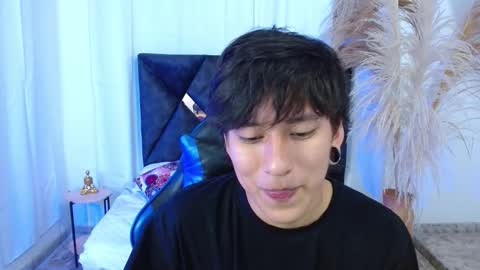 Snapshot of nikoo_18 chatting on February 4, 2:23 pm Niko online show from February 4, 2:23 pm