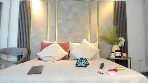 Snapshot of nikostone chatting on June 11, 1:49 am Niko Stone online show from June 11, 1:49 am