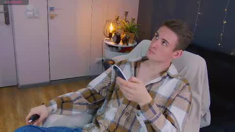 Nick online show from March 11, 8:53 pm