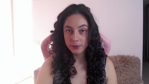 Snapshot of niky_blue chatting on February 2, 4:32 pm niky_blue online show from February 2, 4:32 pm