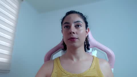 Snapshot of niky_blue chatting on March 5, 12:11 pm niky_blue online show from March 5, 12:11 pm