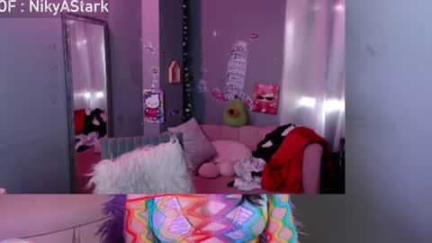 Snapshot of nikyastark chatting on July 4, 2:12 pm Niky A Stark online show from July 4, 2:12 pm
